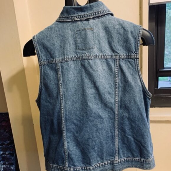 Mossimo Denim Vest ( Distessed) - Picture 4 of 7